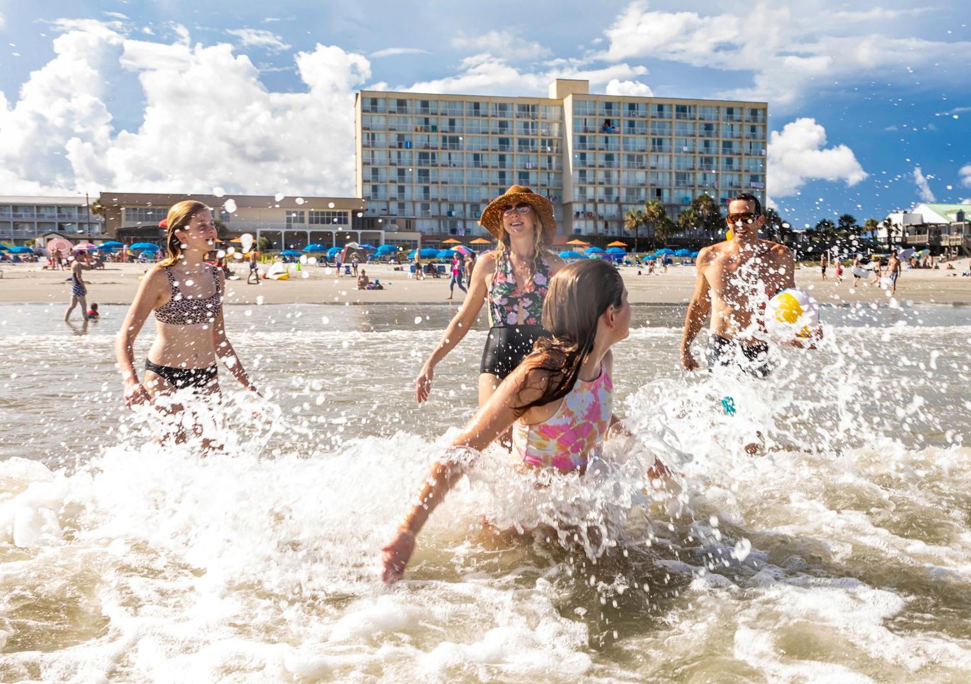 Tides Folly Beach, Charleston'S Oceanfront Hotel Exterior photo